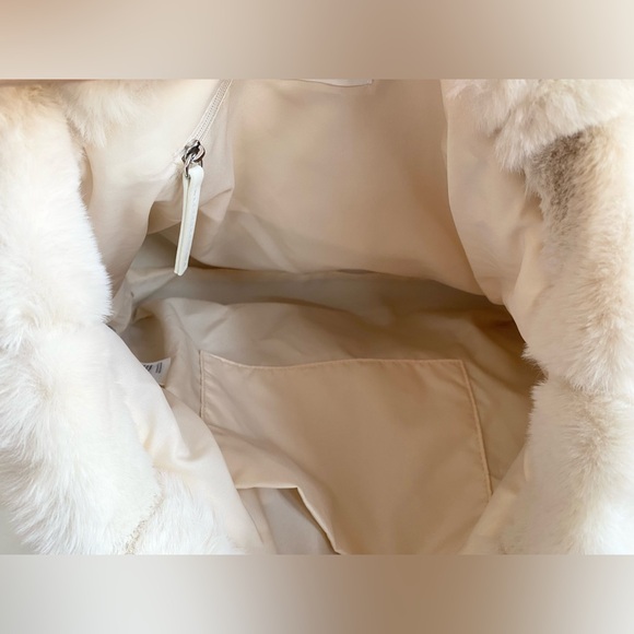 H&M cream soft fluffy tote bag - Picture 10 of 15